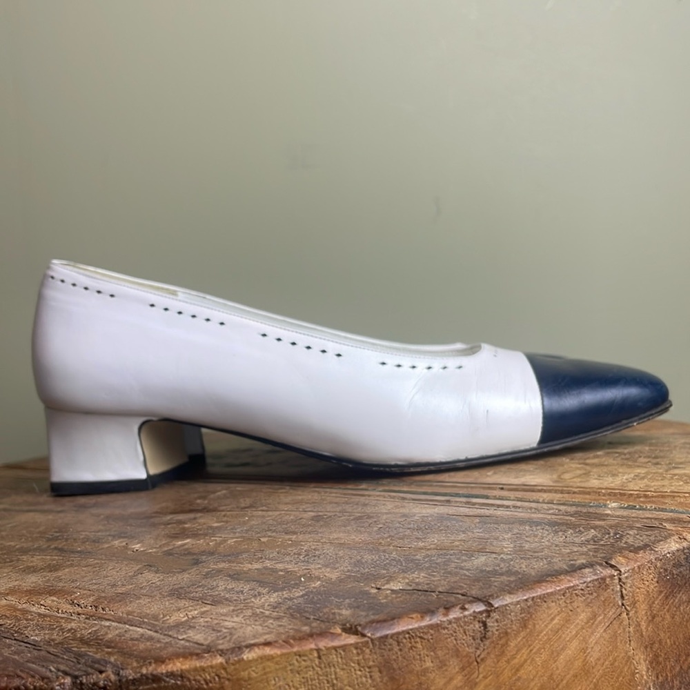 Vintage Rangoni Firenze Blue White Leather Square Heeled Spectator Pump Sz 7.5M